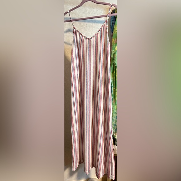 Roxy beach stripe midi dress 4th of July!! - Picture 4 of 13